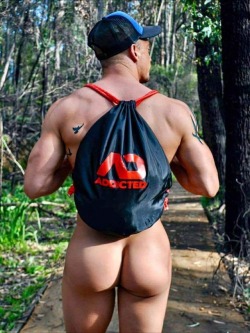 butt-boys:  Hotttt!! REAL ACTIVE AND NAKED