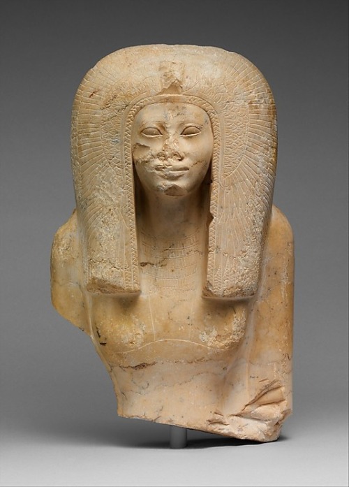 Upper part from a seated statue of an unknown ancient Egyptian Queen, c. 1580–1550 B.C, reign of Ahm