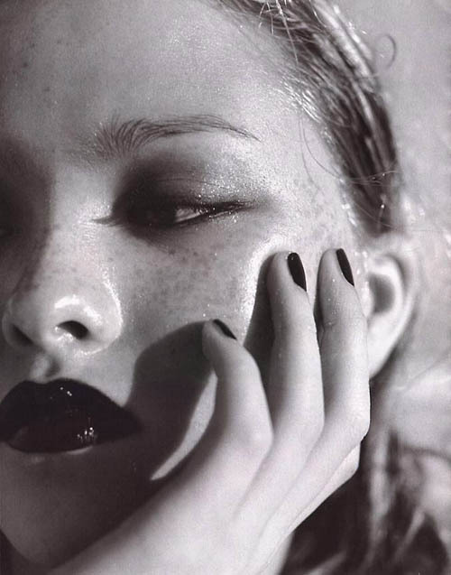 sfilate:  Devon Aoki photographed by Craig McDean for W Magazine, May 2000