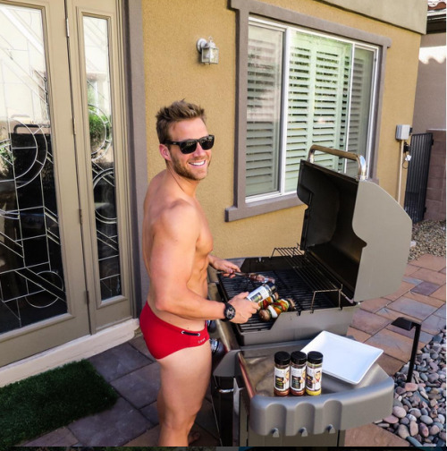 Some really hot Leo Shots