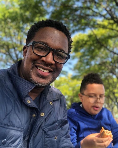 Grabbing a bite down by the Riverside! #HudsonRiver #FatherAndSon #TheYoungestYounger #fatherhood #p