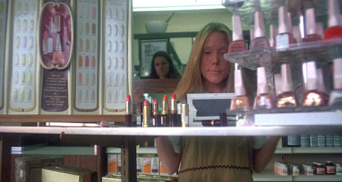 twilightly-blog:Carrie (1976) dir. Brian De Palma