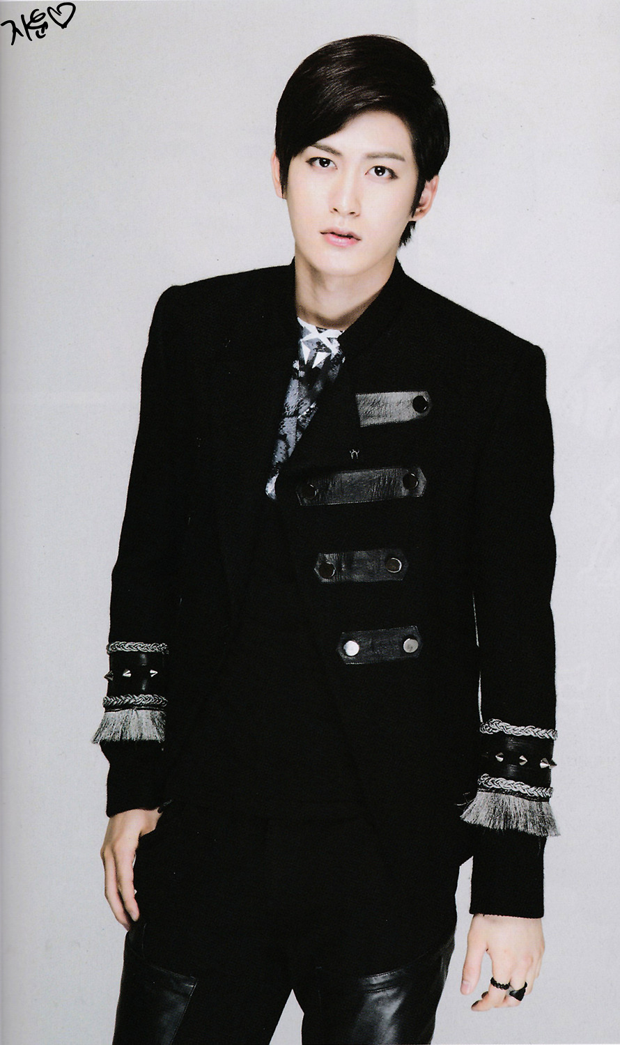 bontheblock:  [SCANS] BLOCK B in Staraz Magazine vol.11 CR: @/OIEHOIz / Naver 