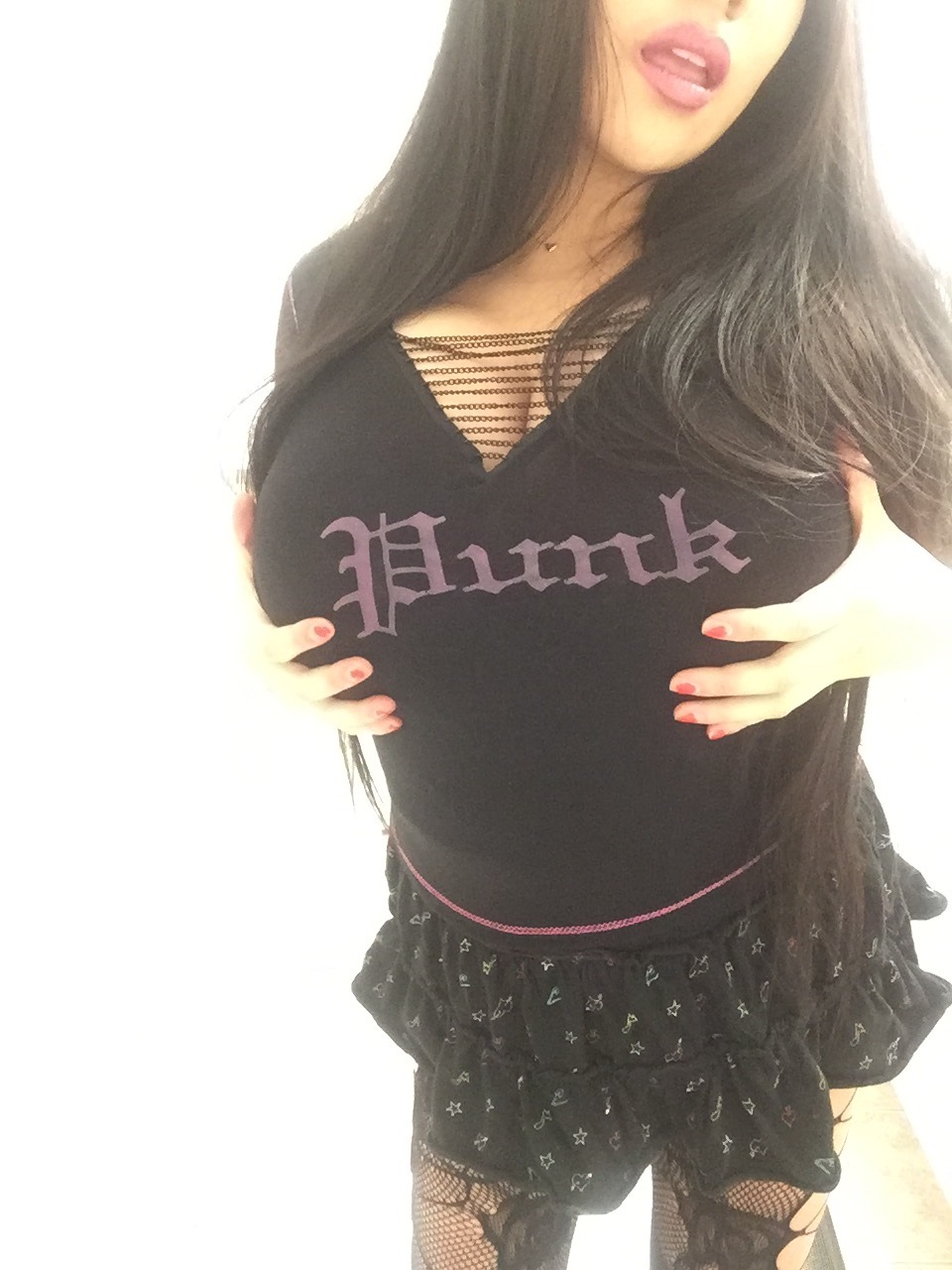 cockslutdoll:I need a dick between my titties. Always happy to put my cock between