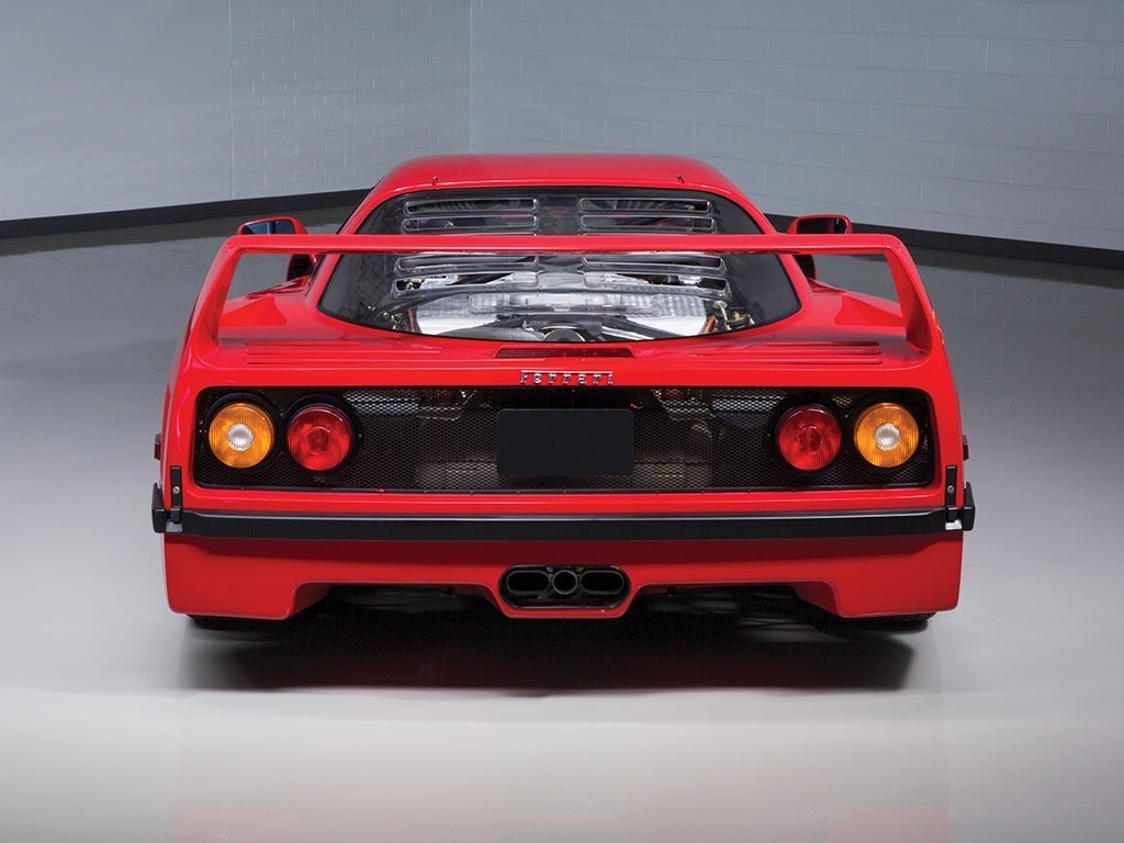 itsbrucemclaren:  —————–     the Ferrari F40  —————–