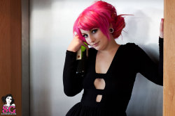 past-her-eyes:   Galda Suicide galda.suicidegirls.com Link to South African SuicideGirls 