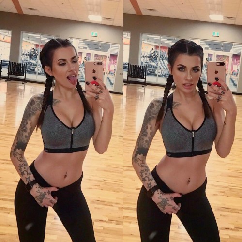 verabambi:  Gym days have become such a beautiful adult photos