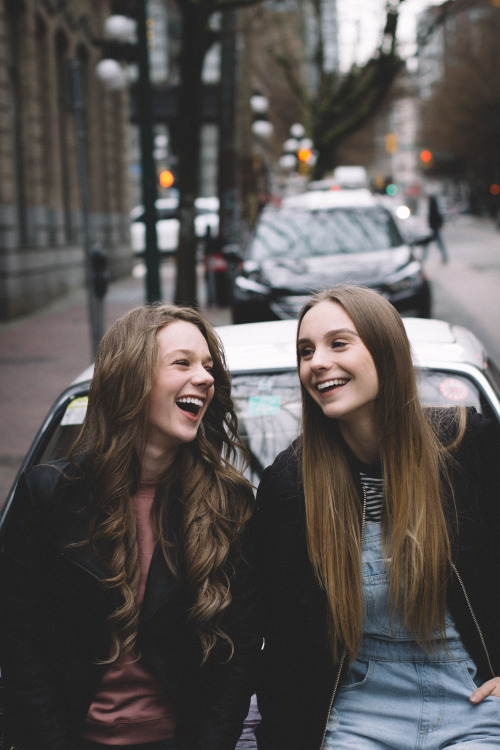 Fun in the city with these twoDoing a quick Q&A!https://www.instagram.com/joellefriend/?hl=en ht