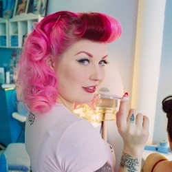 thediablorose:  Channelling Wanda Woodward as a trashy hairdresser in a shoot from a few months ago! #nikkicooperphotography #lekeuxvintagesalon #wandawoodward #crybaby #trashy #kitsch #tattoos #pinkeyebrows #pinkhair #bumperbangs #vintage #rockabilly