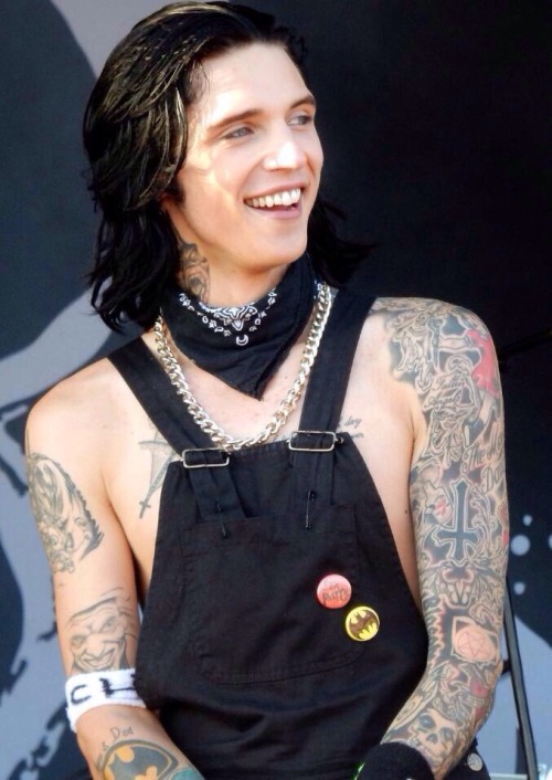Andy Smiling! it’s nice to see them having a great time on stage, especially after what’