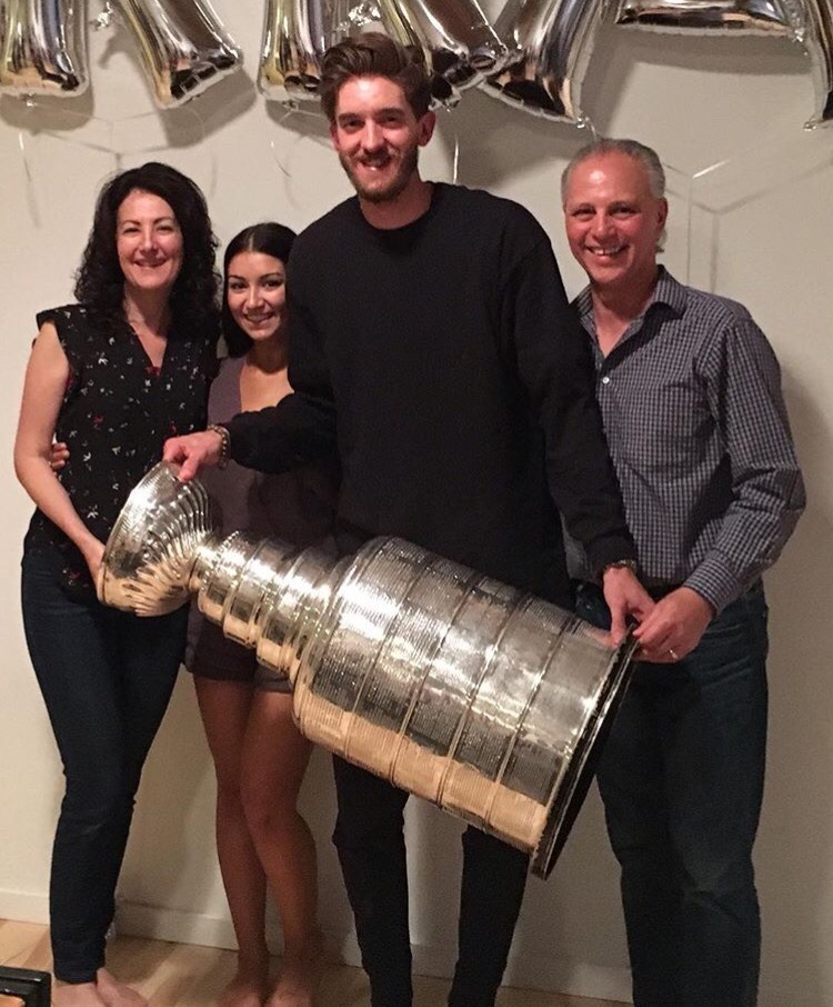 Penguins goalie Matt Murray, wife Christina share wedding photos