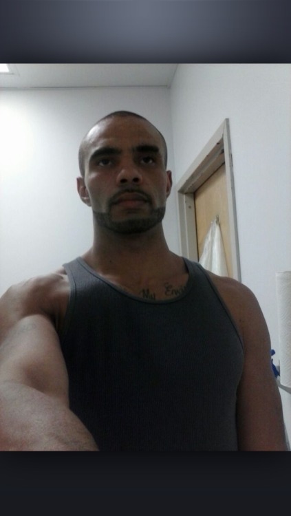 u-got-got:  34yr old Missouri guy. 