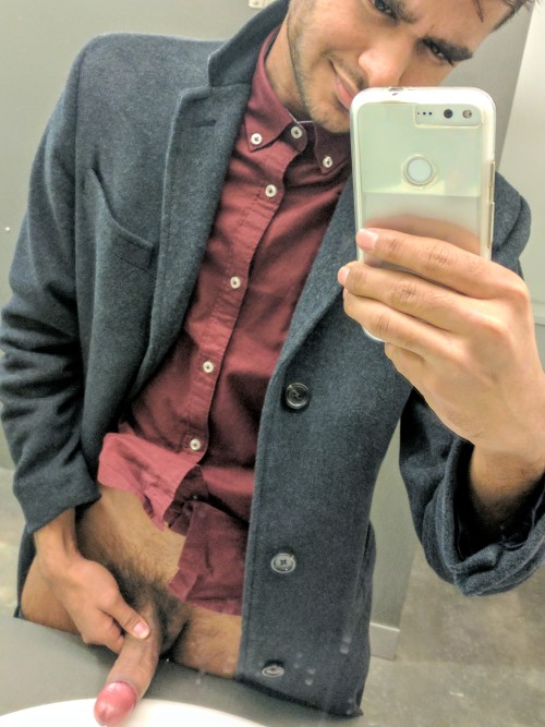 joshiiee69:Work hard, play harder   😈  😈  😈      