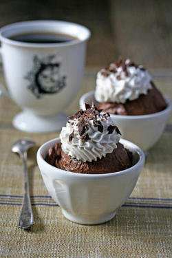 married-with-foods:  Chocolate mousse request.