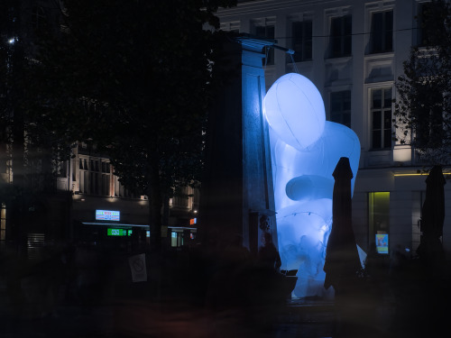 `Fantastic planet`, by Amanda Parer. Ghent Light festival 2021