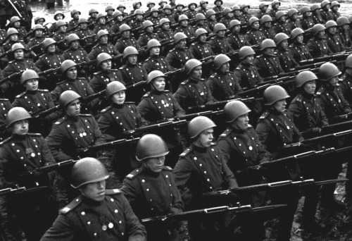 Red Army infantry on parade in Red Square, Moscow, 1945.