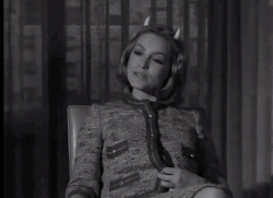  Julie Newmar on The Twilight Zone 