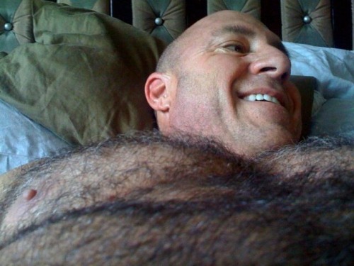 yoquierouno: Put your head on my hairy chest