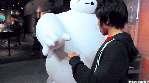 mickeyandcompany:  Baymax and Hiro meet and greet at Disney’s Hollywood Studios (x)  