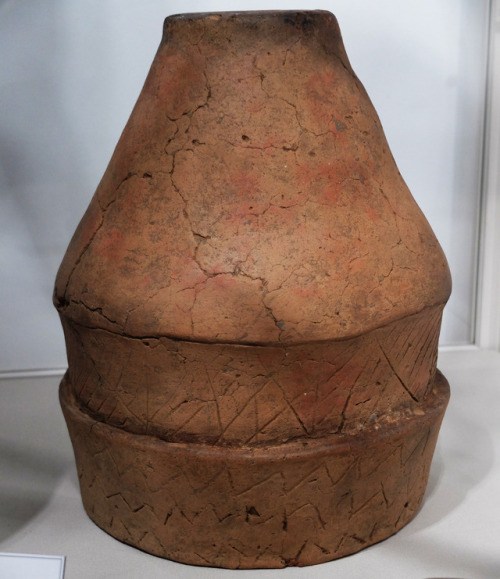 Early Bronze Age Collared Urns and Beakers, Penrith and Eden Museum, Penrith, Cumbria, 26.8.17. Thes