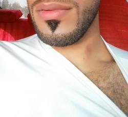 hornyarabmen:  Hot Bahraini living in RAK.