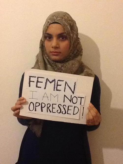 theuncolonizedmind:arzitekt:Muslim women send message to Femen: Counter-protest launched agains