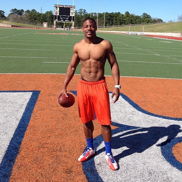 hoodsworld:  Torrance Williams                   Hoodsworld claims no ownership of