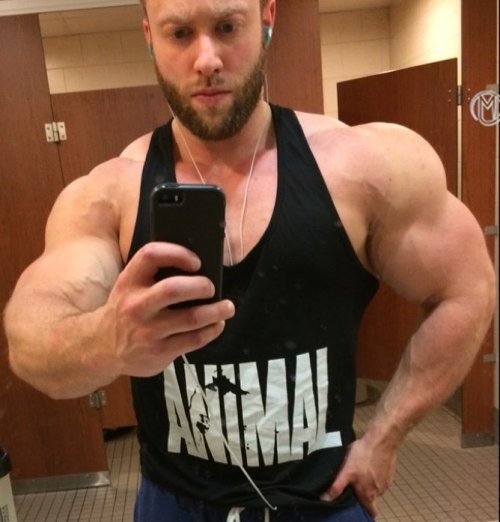 BARBELLS & BUTTHOLES