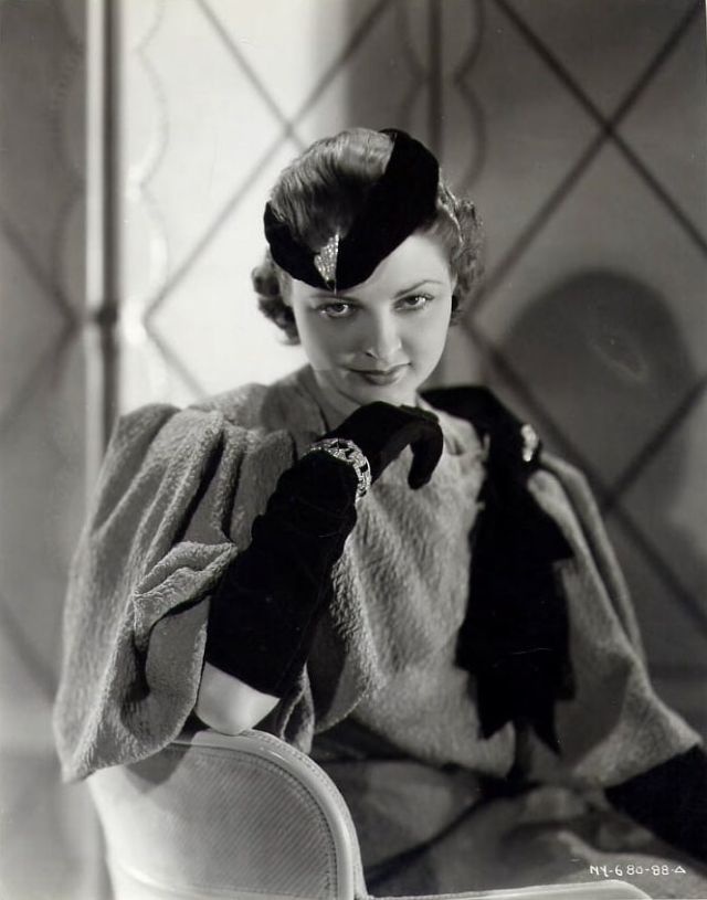 Photos of Lilian Bond in the 1930s.