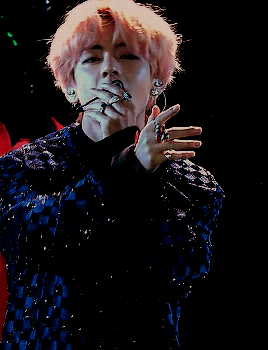ggukbwi:181228, singularity (taehyung)