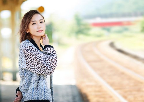 aragaki-desu:  Yui Aragaki Tabiiro Travel Magazine Magazine website: Tabiiro (Jp) 