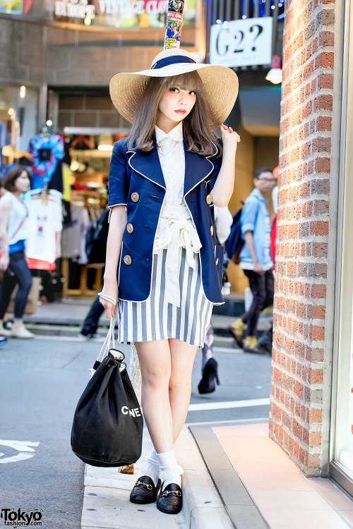 tokyo-fashion: Saaya - producer of the Japanese fashion brand Swankiss - on the street in Harajuku w