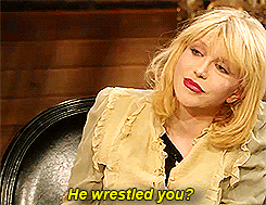 aufdermaur:  Her face on the last gif breaks my heart… 