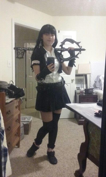 xhikarixyamix:  Closet cosplay of Skuld! (I really need to get a better black wig)