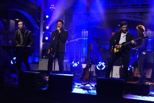 Mumford &amp; Sons perform “Believe” on Saturday Night Live on April 11, 2015. Photos © 2015/Dana Ed