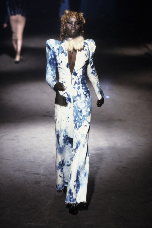 aleworldaddict:  Alexander McQueen F/W 1997 