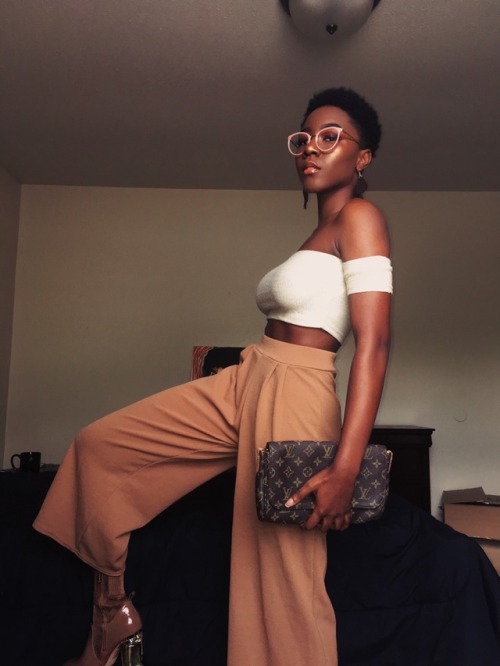 blackandkillingit:  BGKI - the #1 website to view fashionable & stylish black girls