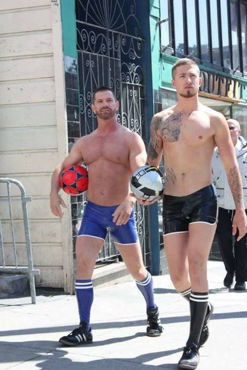 TOM'S MEN