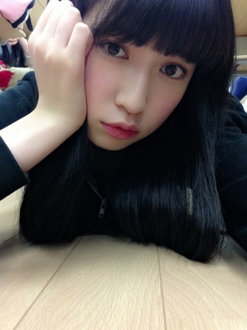 akibeya: 吉田朱里 - Google+ - おはぴよ(•ө•)ぴよぴよ もぉメイクしてるよ〜♡♡ 超ナチュラル♡ 吉田朱里