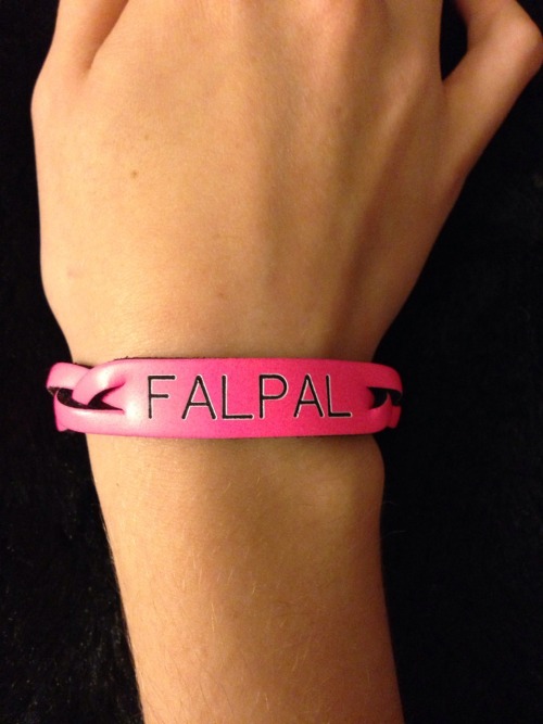 fallenforfallon:gublerluvr:I love my new bracelet!WHERE DID YOU GET THIS