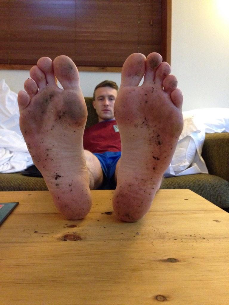 masterd90:  boys1feet:  #guy #feet #boy #foot #teen #boyfeet #boyfoot #worship #lick