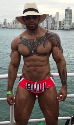 michealg87:  Body Goal  Yes gawd mmm