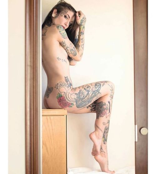 Porn tattedbeautues:    Sarah Ceccarelli    photos