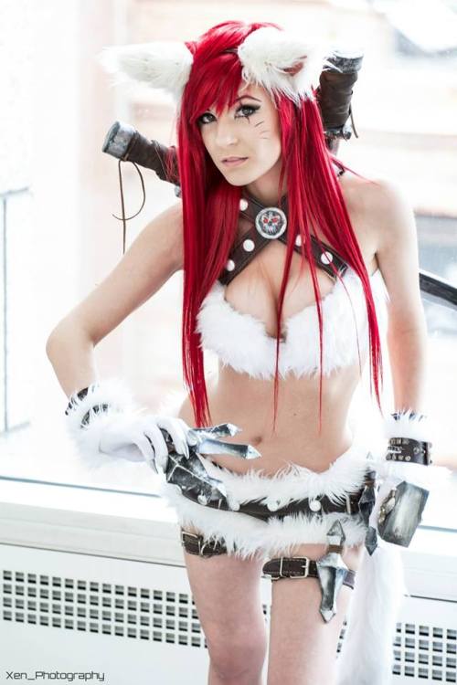 kamikame-cosplay:  Danielle Beaulieu as Kitty Cat Katarina from League of Legends. Photos by Xen Photography and Orange Mochi Photography.