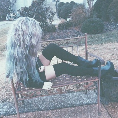 wallsihidebehind: follow for more
