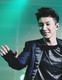 heenism:  02/200 pics day by day until Leeteuk’s