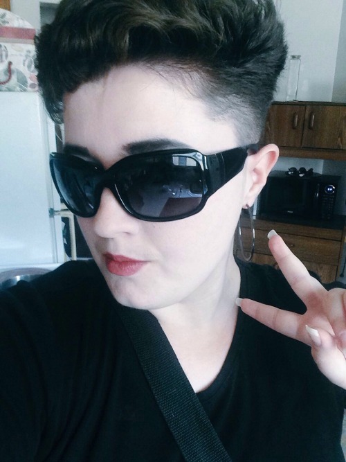 summer goth life (he/his)