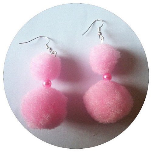 Porn photo pollyandtheunicorn:  Pink pom-pom/bead earrings.