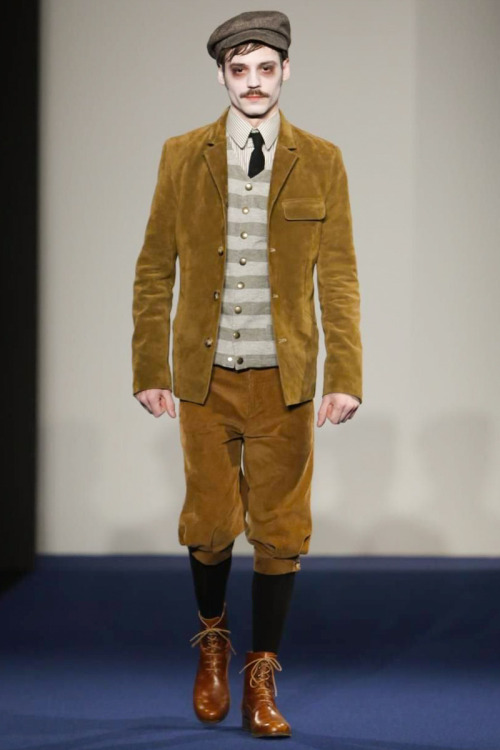 theblacklacedandy: SISSYDUDE LOVES: the first 6 models/looks from Agnès B. Mens F/W 14.15 Par