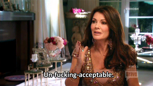 transreactiongifs:  When people defend Caitlyn Jenner’s republicanism.